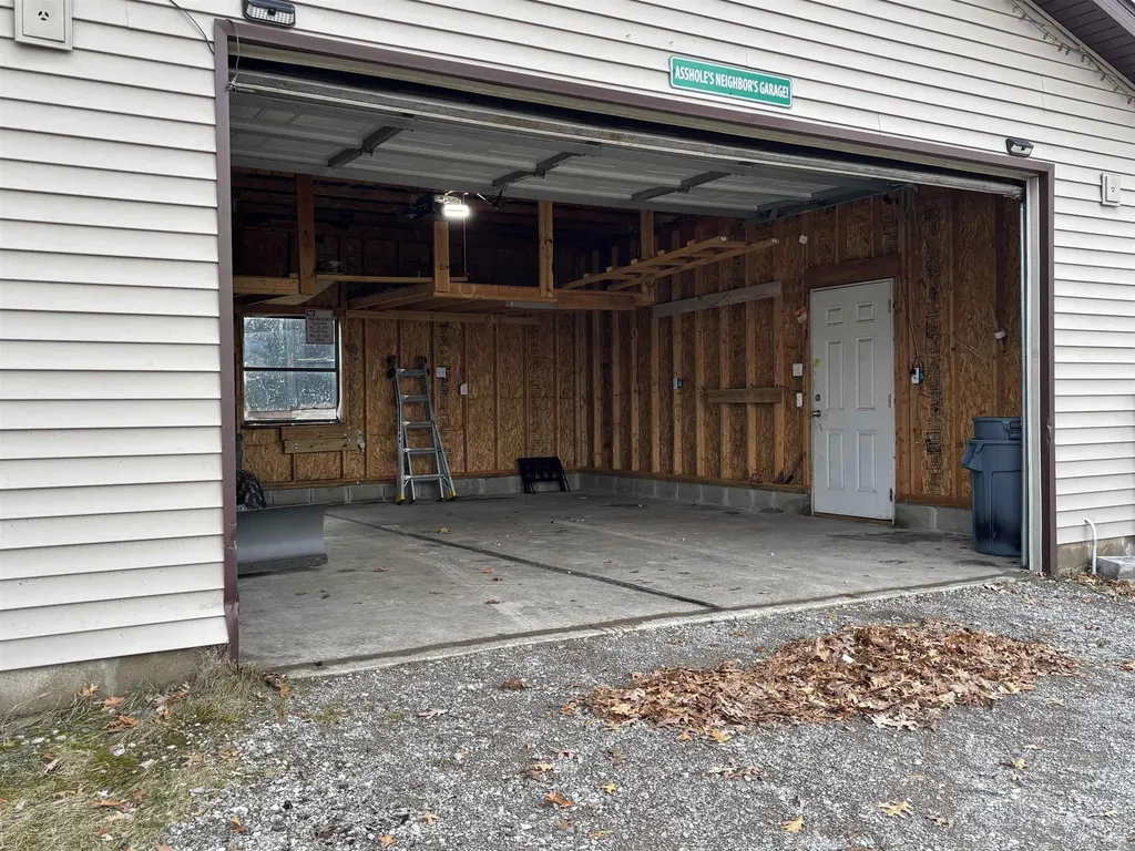 2901 Cathey Street Harrison City MI 48625