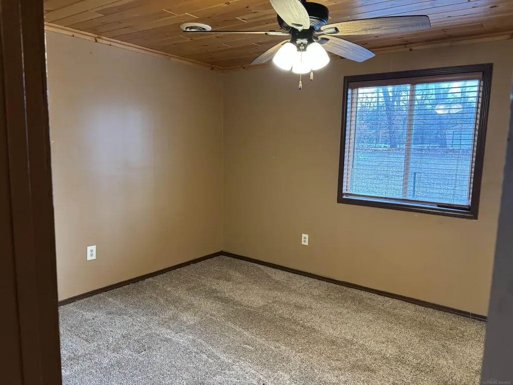 2901 Cathey Street Harrison City MI 48625