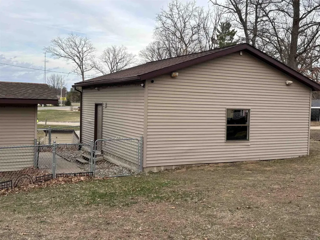 2901 Cathey Street Harrison City MI 48625