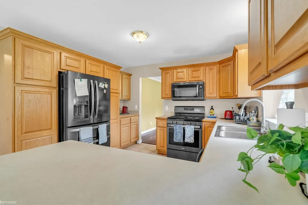232 Liberty Avenue Marysville City MI 48040