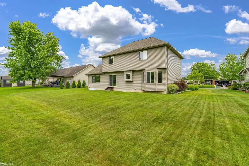 232 Liberty Avenue Marysville City MI 48040