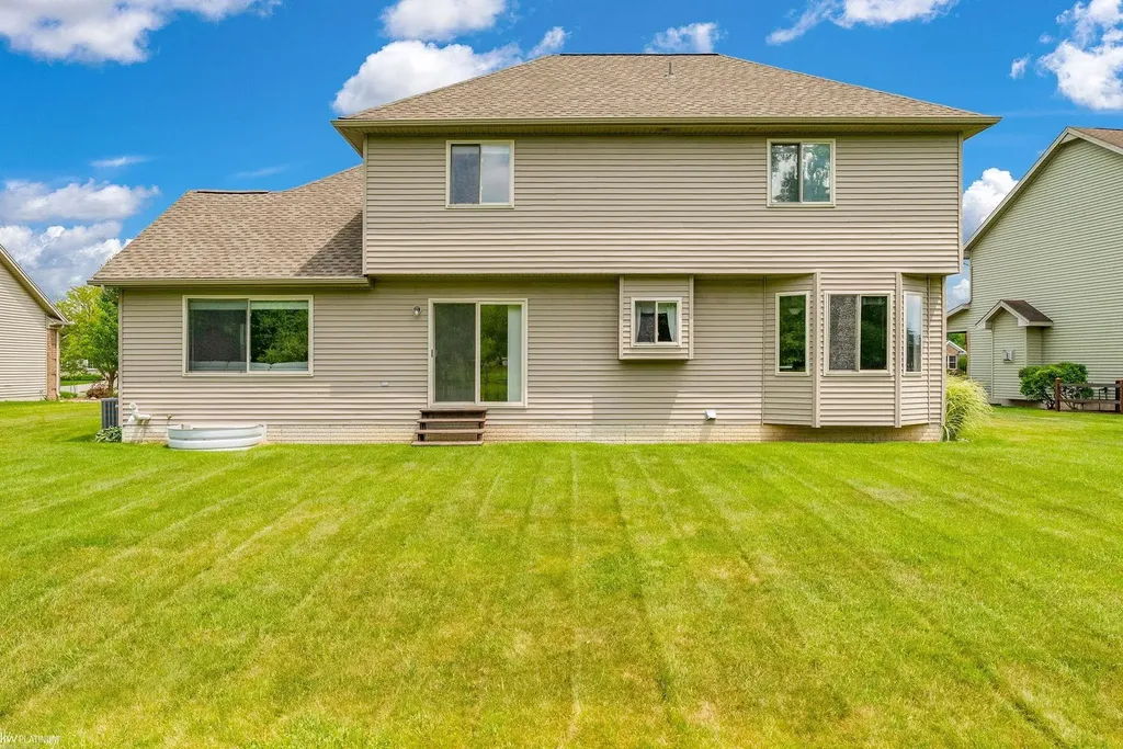232 Liberty Avenue Marysville City MI 48040
