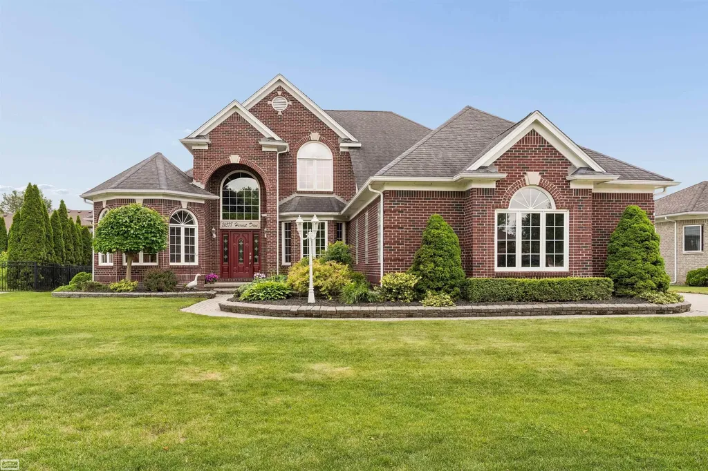 26578 Harvest Dr Drive Chesterfield Township MI 48051