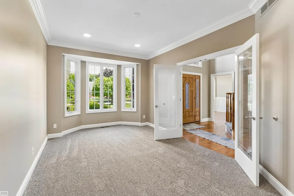 26578 Harvest Dr Drive Chesterfield Township MI 48051