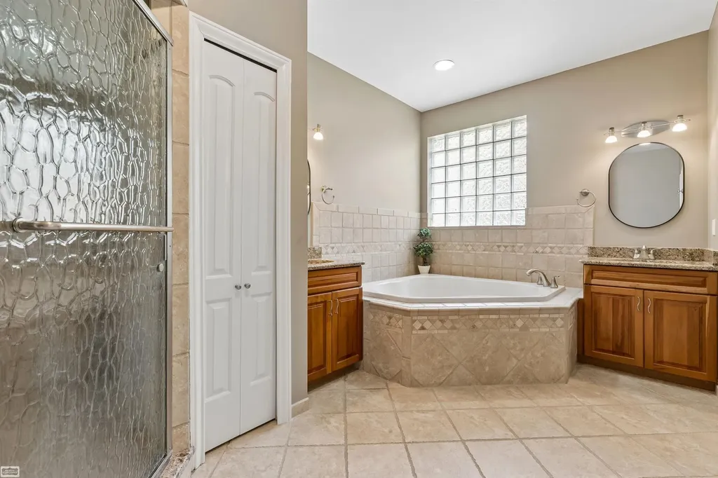 26578 Harvest Dr Drive Chesterfield Township MI 48051