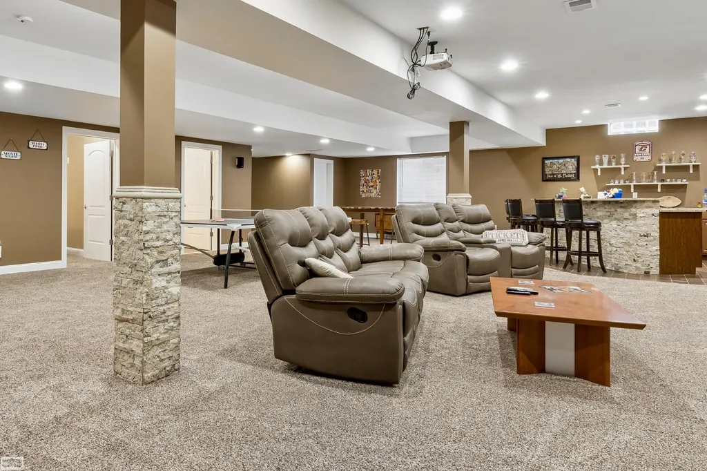 26578 Harvest Dr Drive Chesterfield Township MI 48051