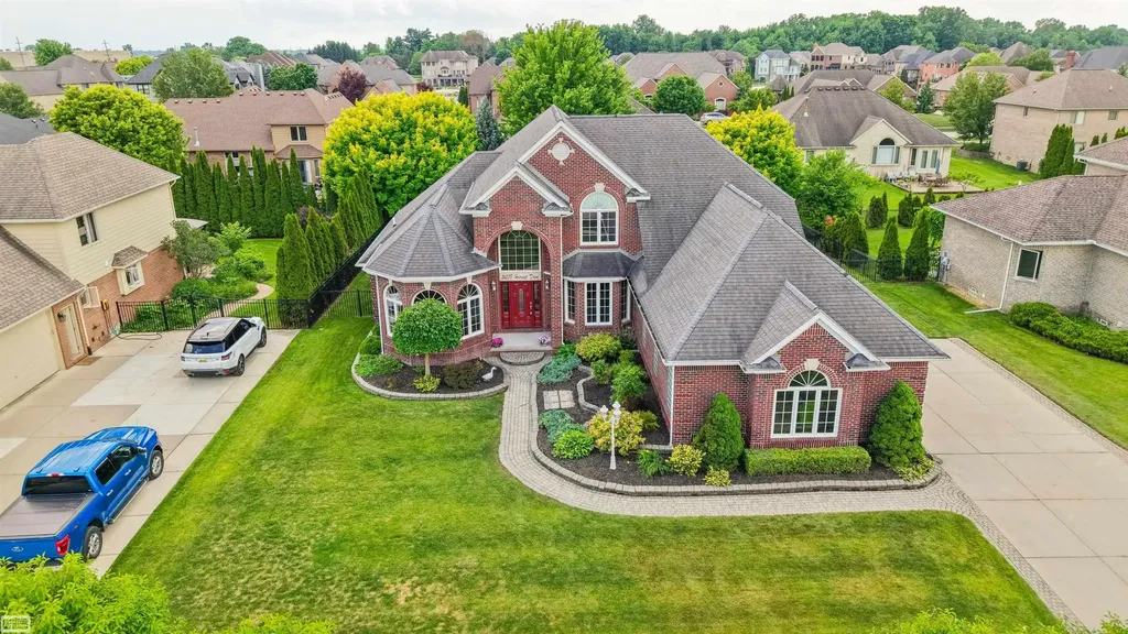 26578 Harvest Dr Drive Chesterfield Township MI 48051
