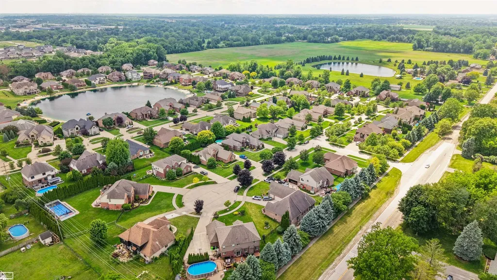 26578 Harvest Dr Drive Chesterfield Township MI 48051