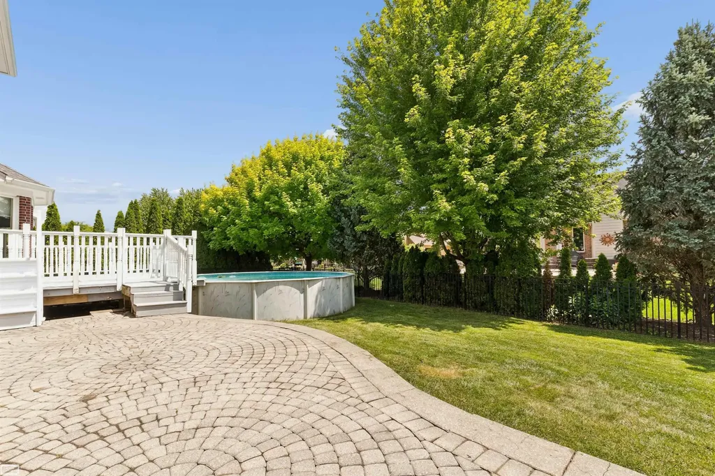 26578 Harvest Dr Drive Chesterfield Township MI 48051