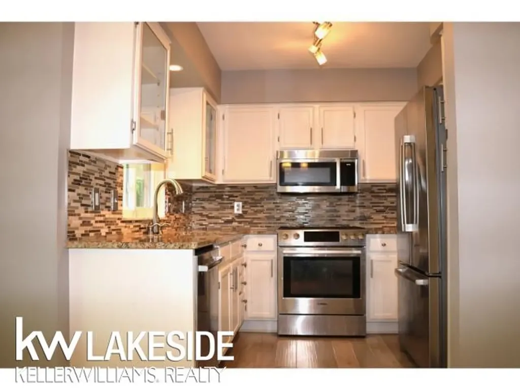 5096 Mohawk Avenue Independence Charter Township MI 48348