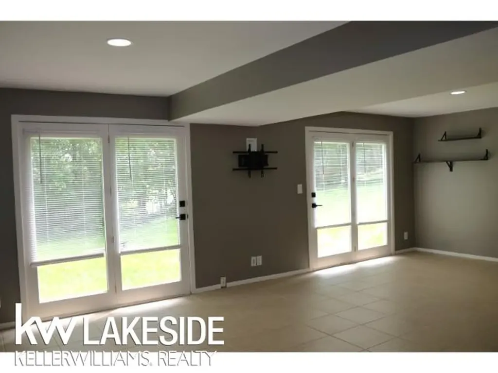 5096 Mohawk Avenue Independence Charter Township MI 48348