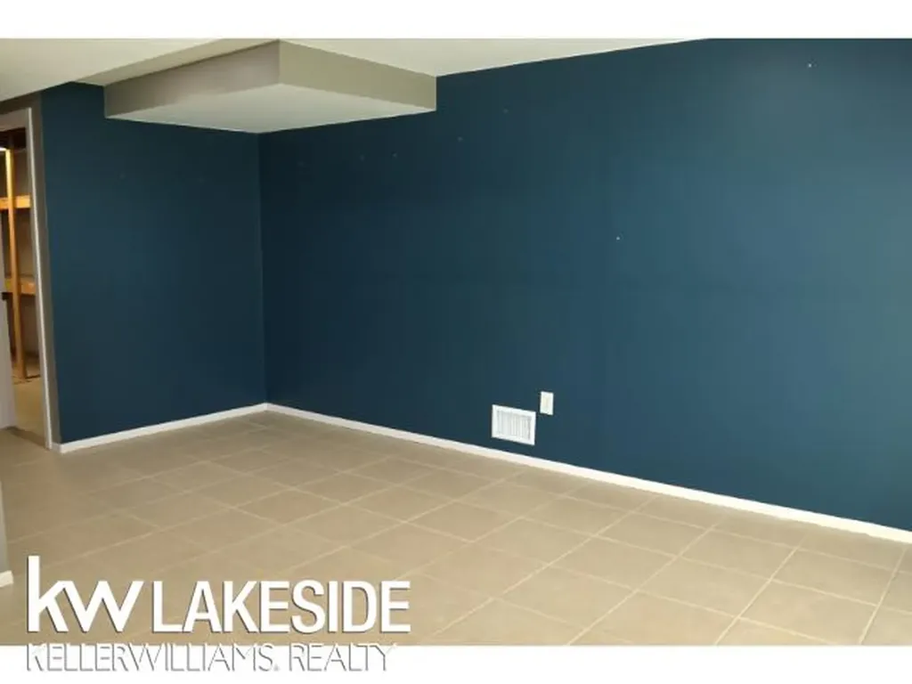 5096 Mohawk Avenue Independence Charter Township MI 48348