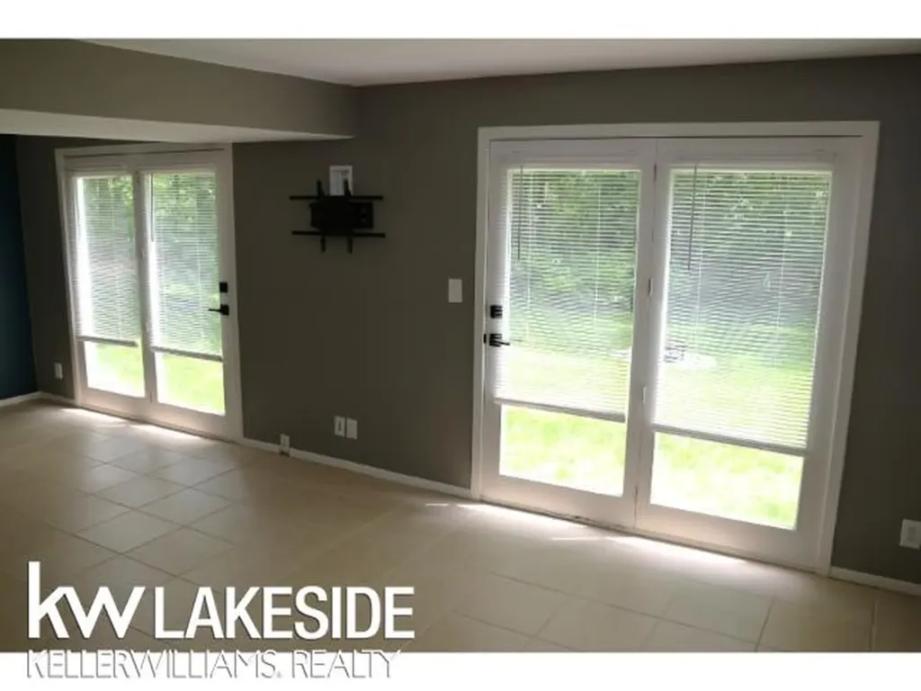 5096 Mohawk Avenue Independence Charter Township MI 48348