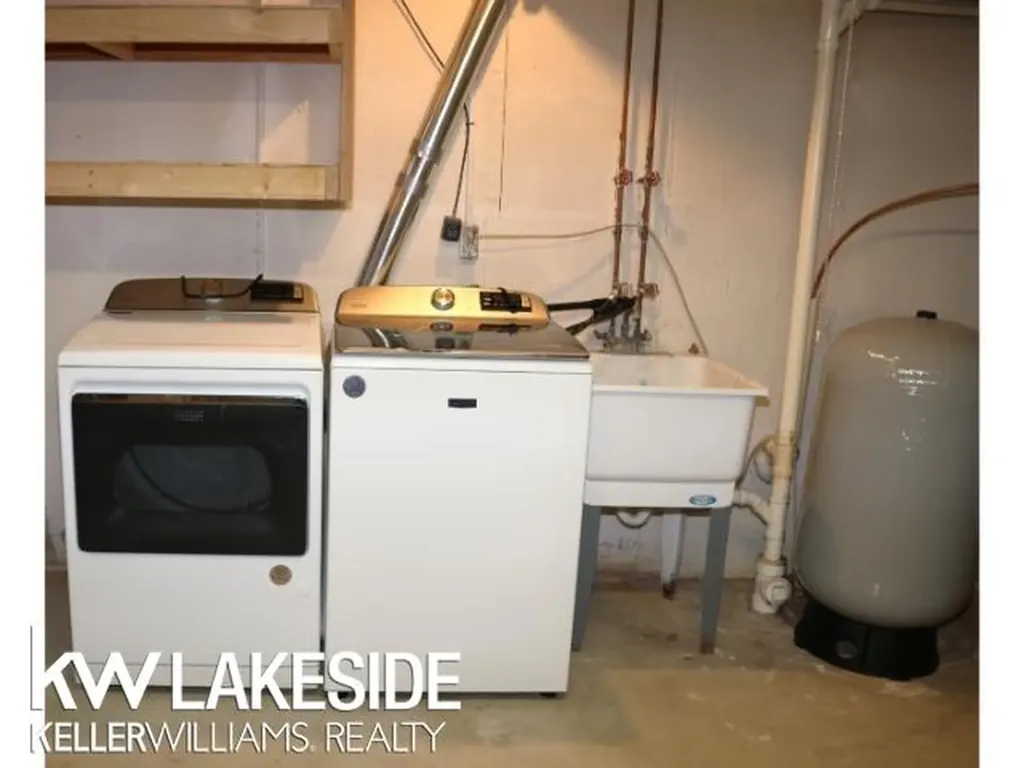 5096 Mohawk Avenue Independence Charter Township MI 48348
