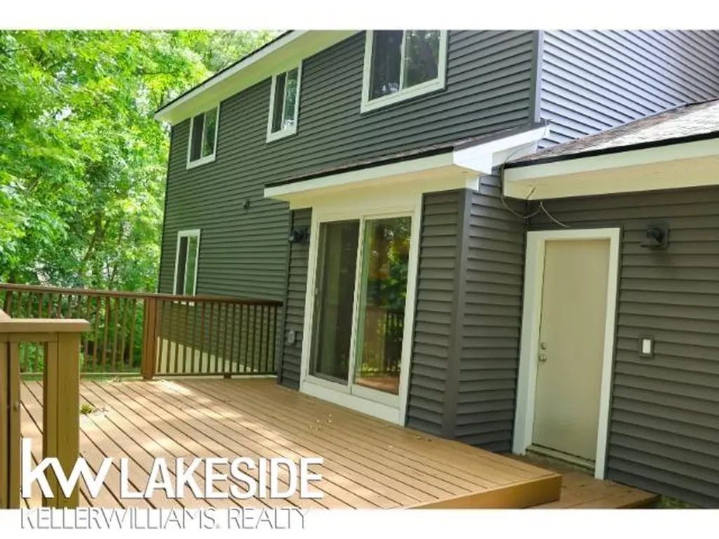 5096 Mohawk Avenue Independence Charter Township MI 48348