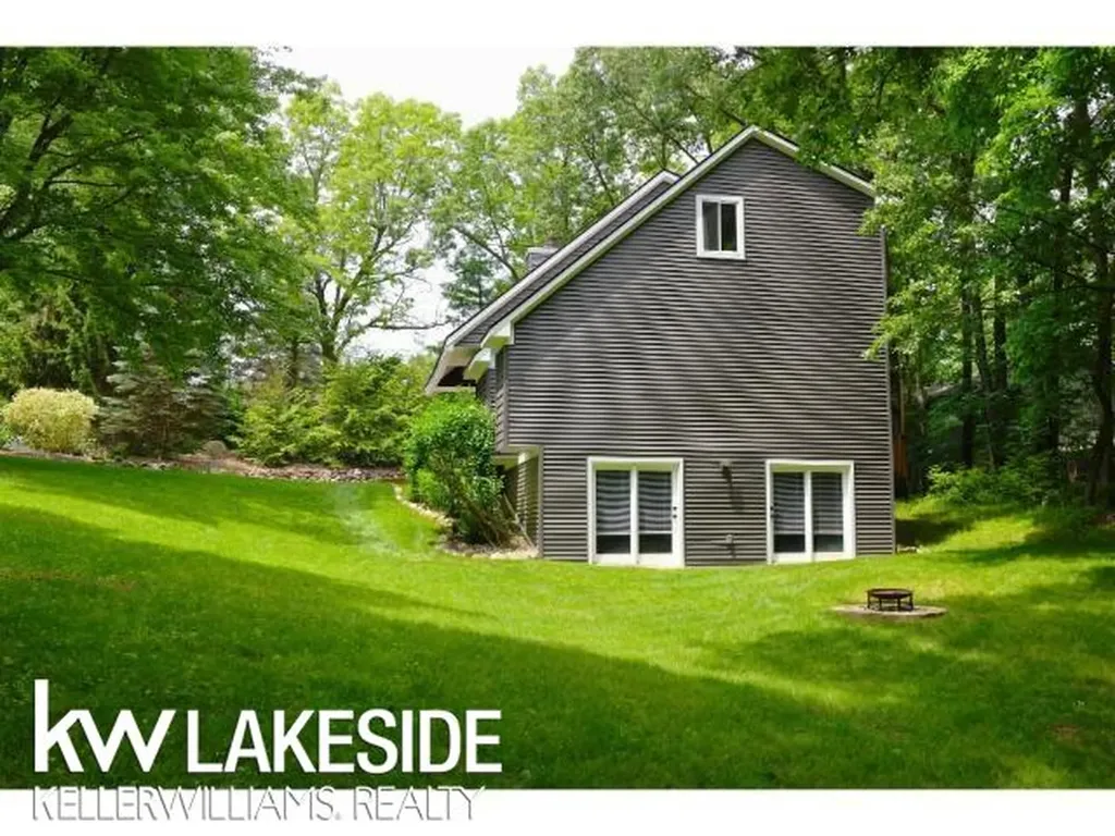 5096 Mohawk Avenue Independence Charter Township MI 48348