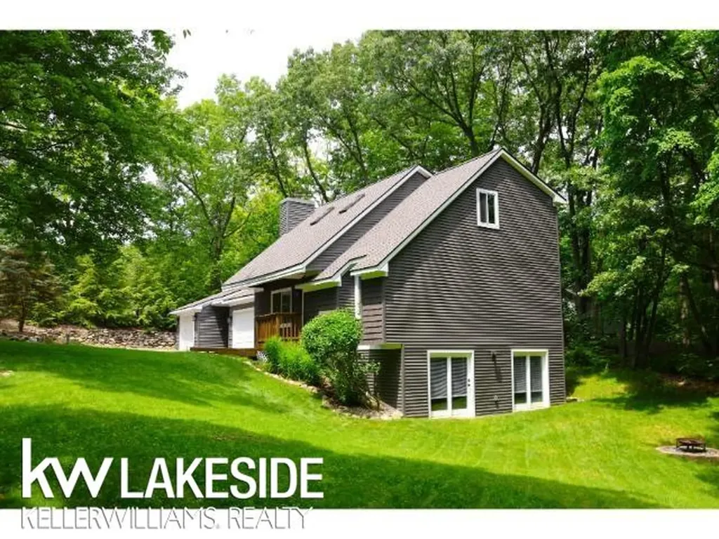 5096 Mohawk Avenue Independence Charter Township MI 48348