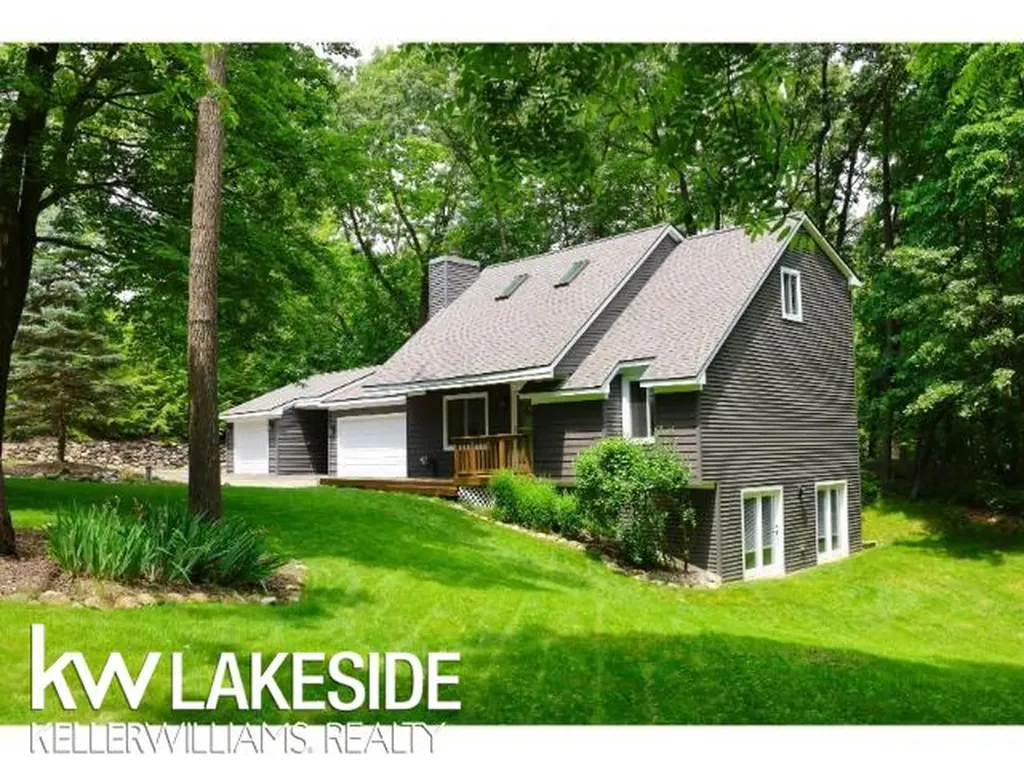 5096 Mohawk Avenue Independence Charter Township MI 48348