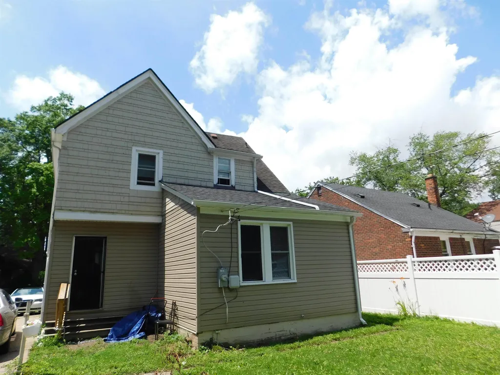 3644 Three Mile Drive Detroit City MI 48224