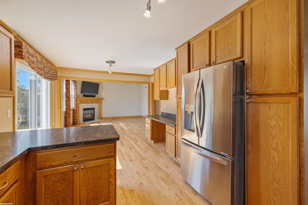 52282 Birch Court Chesterfield Township MI 48047