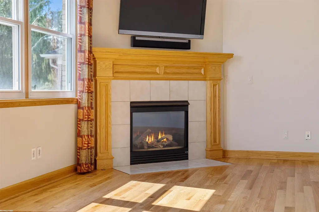 52282 Birch Court Chesterfield Township MI 48047