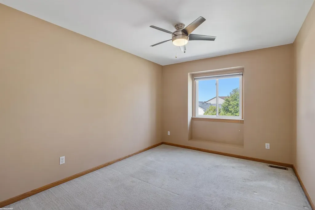 52282 Birch Court Chesterfield Township MI 48047