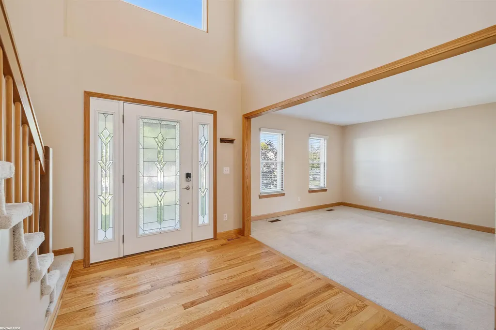 52282 Birch Court Chesterfield Township MI 48047