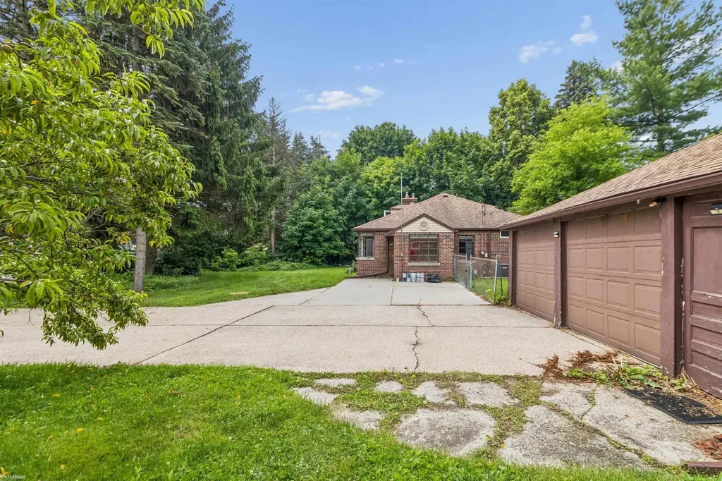 3000 W Water Street Port Huron Charter Township MI 48060