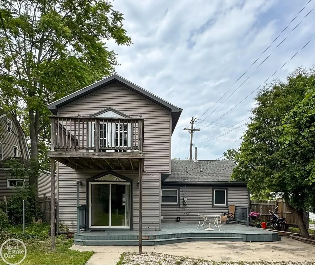 1116 Garfield Street Port Huron City MI 48060