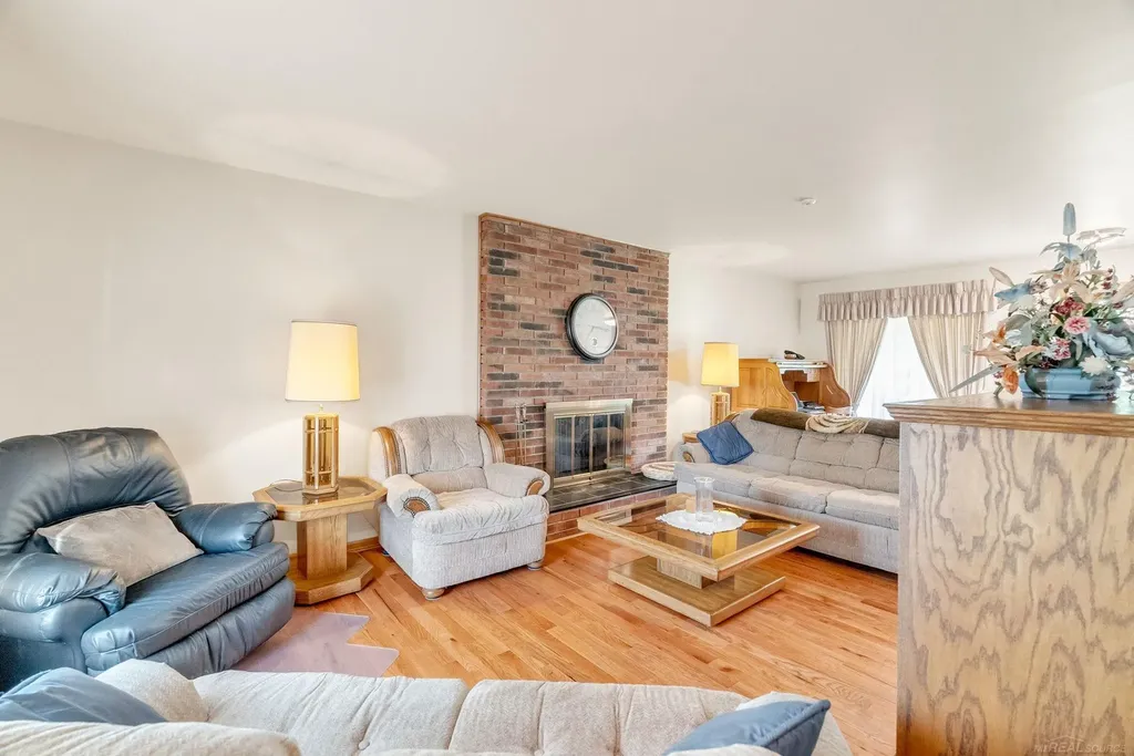 14551 Debbie Drive Sterling Heights City MI 48313