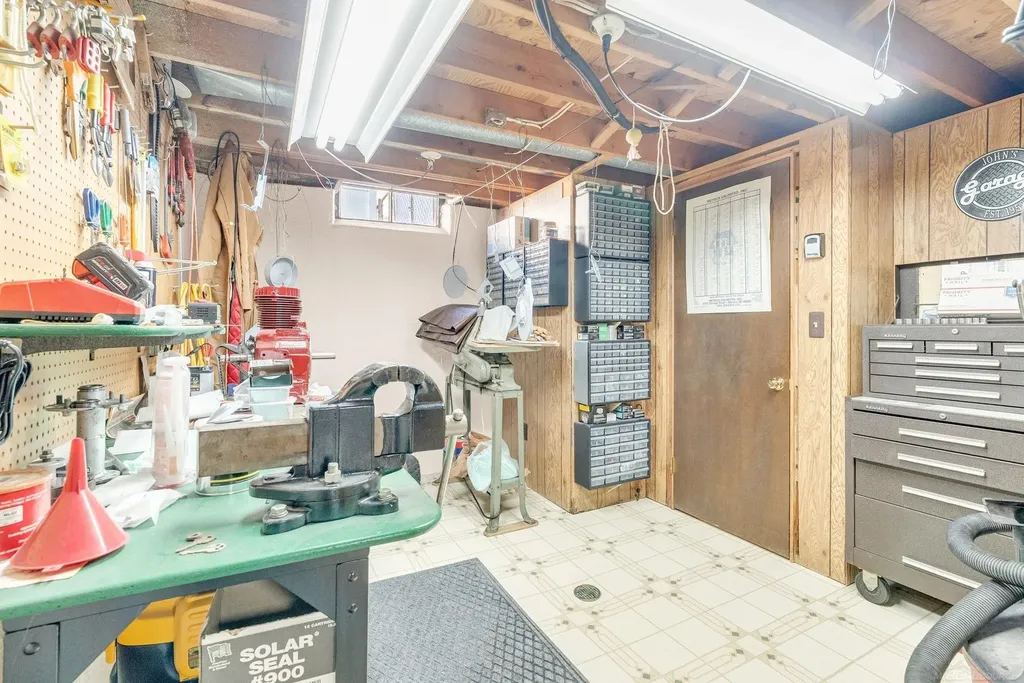 14551 Debbie Drive Sterling Heights City MI 48313