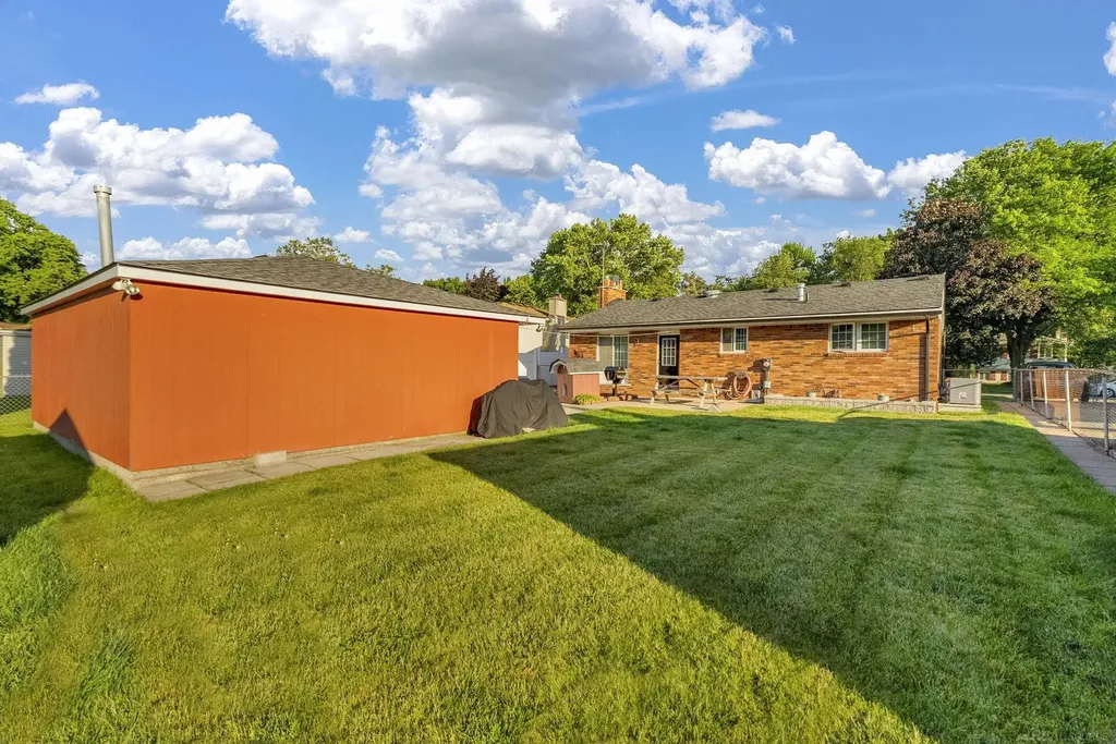 14551 Debbie Drive Sterling Heights City MI 48313