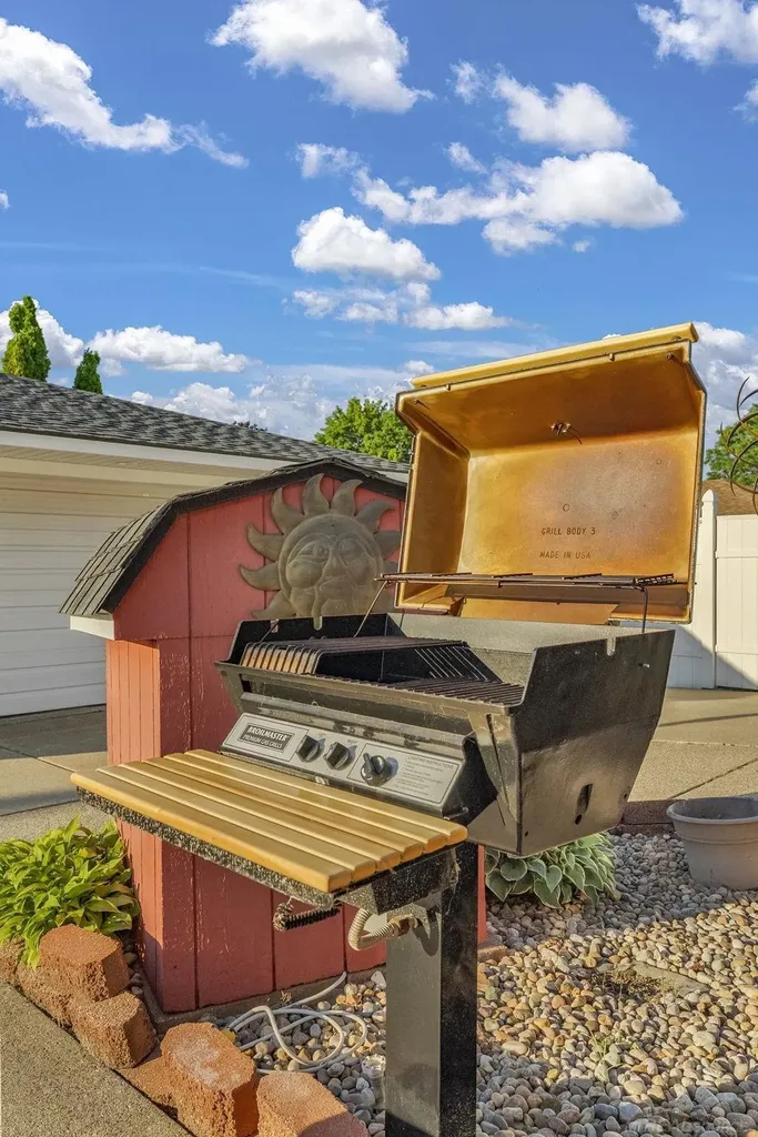 14551 Debbie Drive Sterling Heights City MI 48313