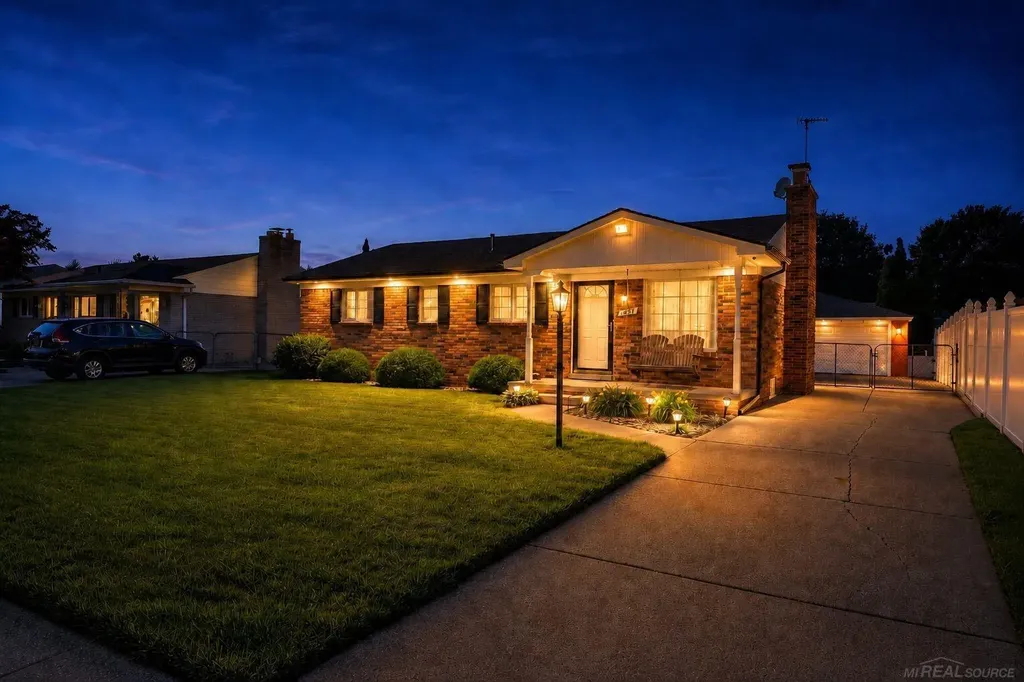 14551 Debbie Drive Sterling Heights City MI 48313