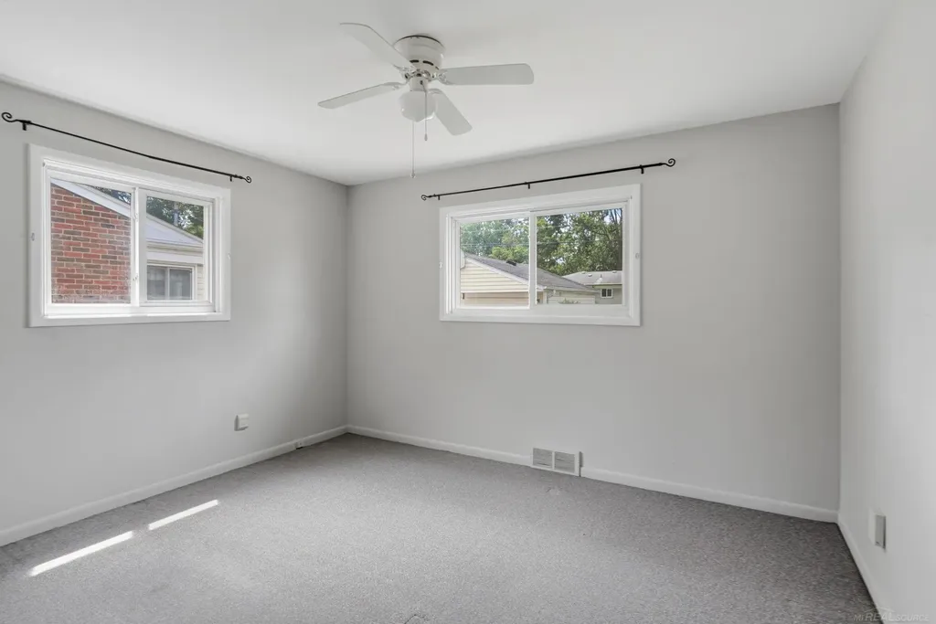 18735 Lexington Street Redford Charter Township MI 48240