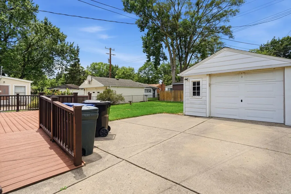 18735 Lexington Street Redford Charter Township MI 48240