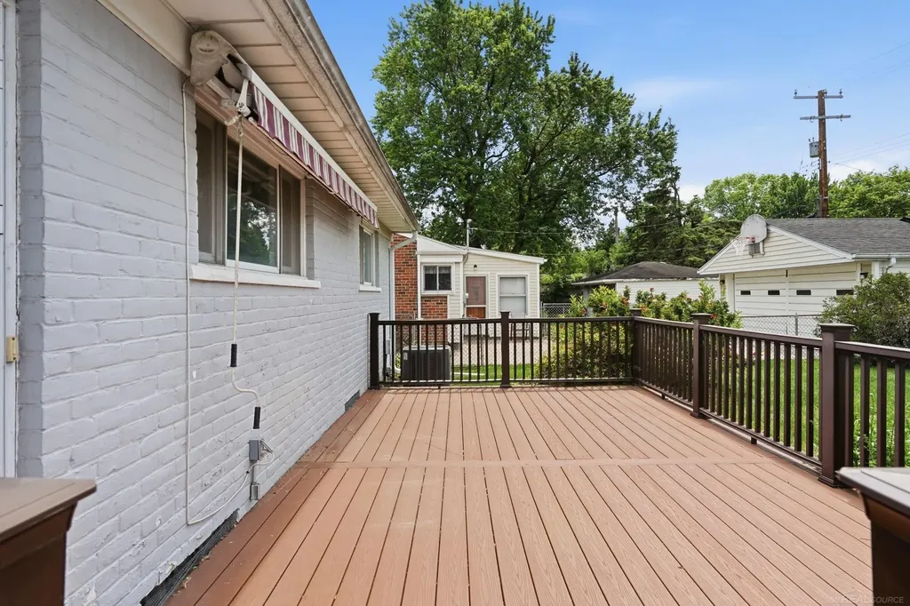 18735 Lexington Street Redford Charter Township MI 48240