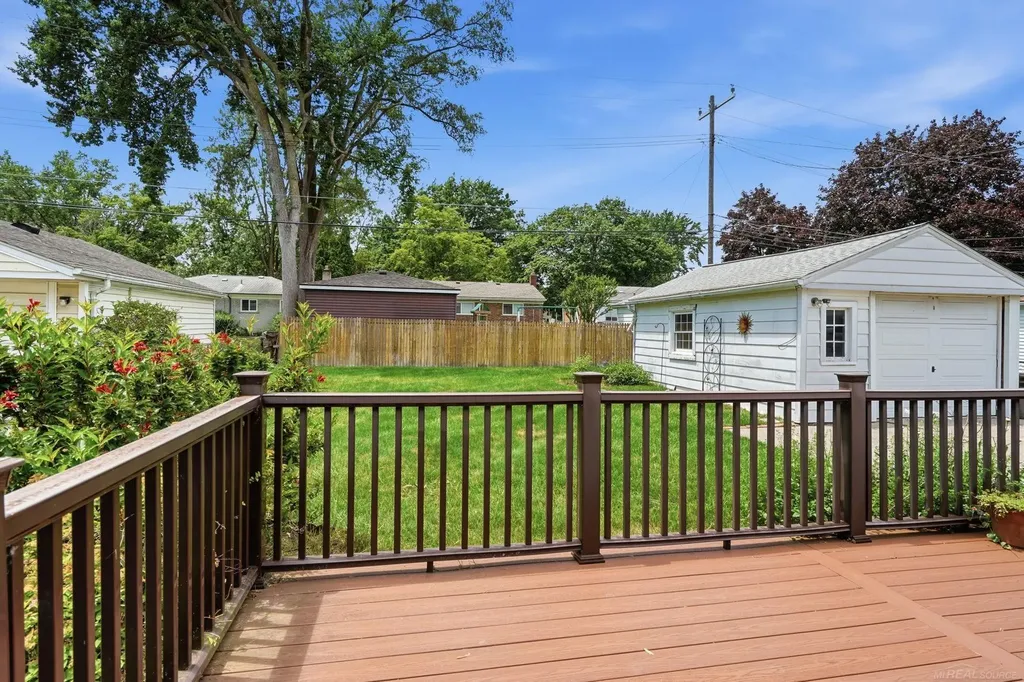 18735 Lexington Street Redford Charter Township MI 48240