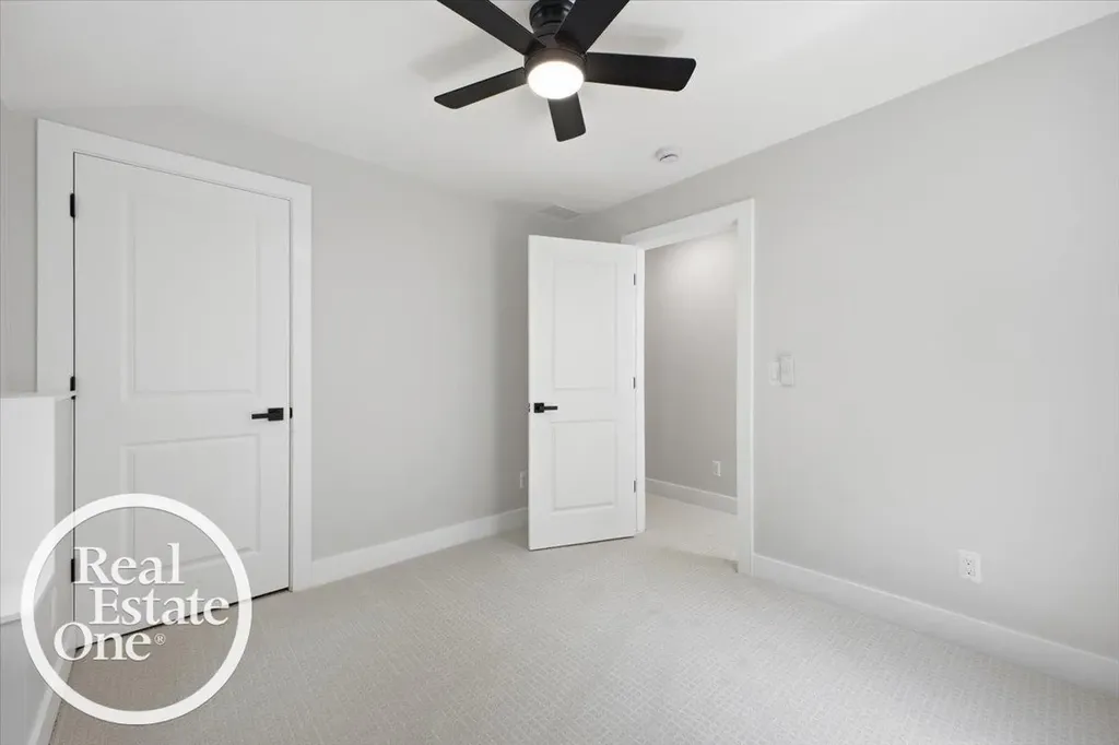 819 Notre Dame Street Grosse Pointe City MI 48230