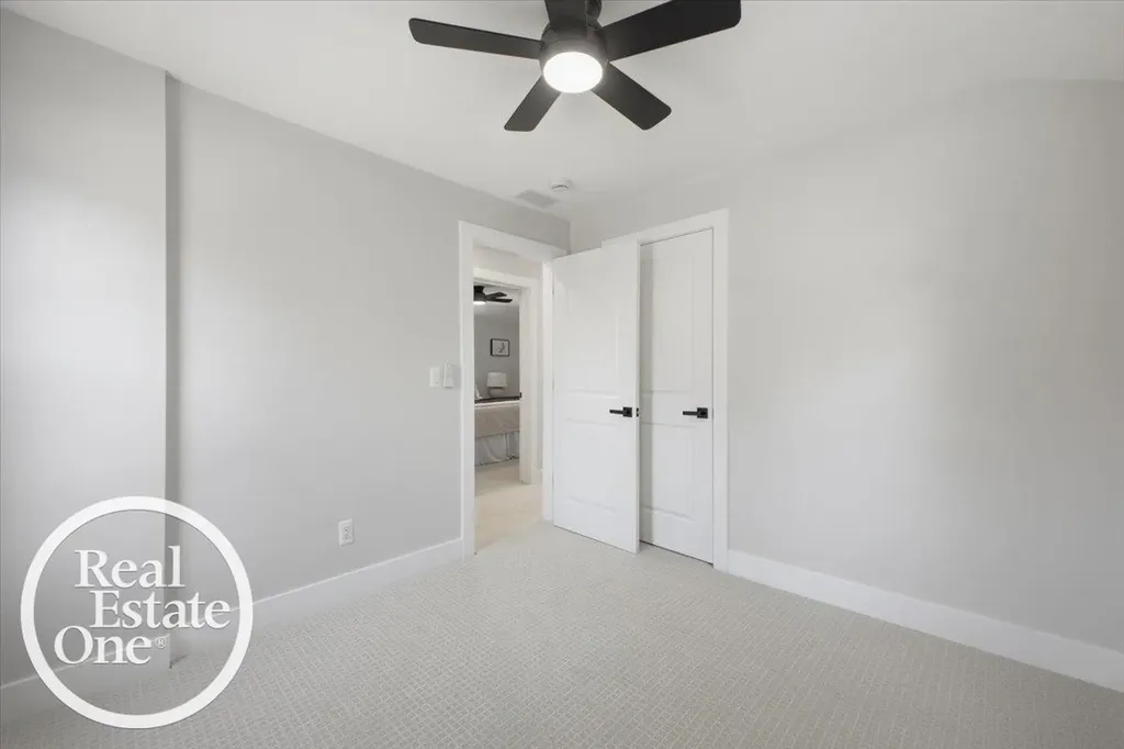 819 Notre Dame Street Grosse Pointe City MI 48230