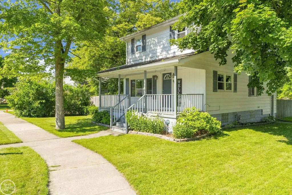 802 Saint James Street Marysville City MI 48040