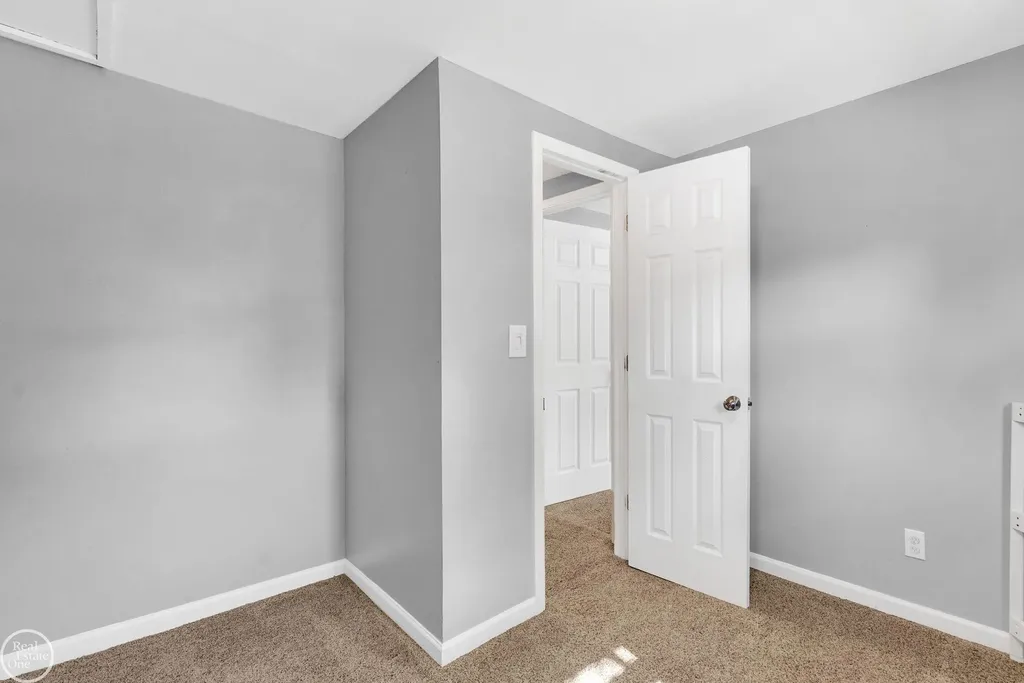 802 Saint James Street Marysville City MI 48040