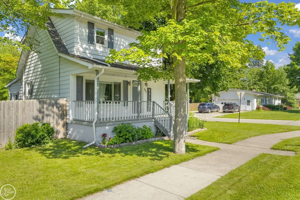 802 Saint James Street Marysville City MI 48040