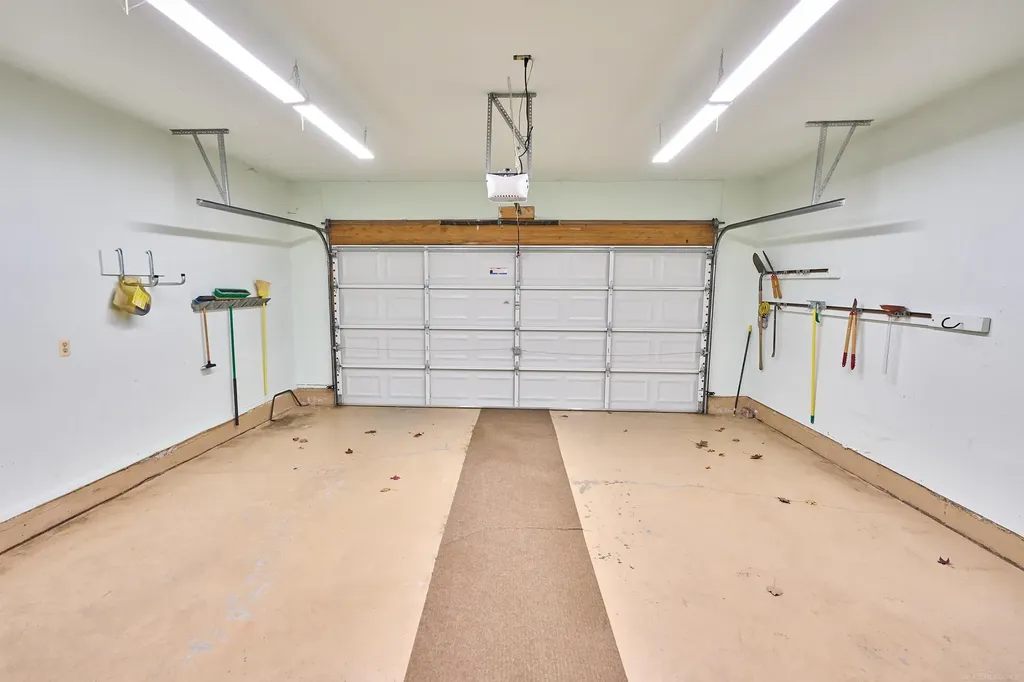 1084 Linda Drive Davison Township MI 48243