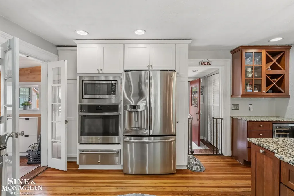 134 Kerby Road Grosse Pointe Farms City MI 48236