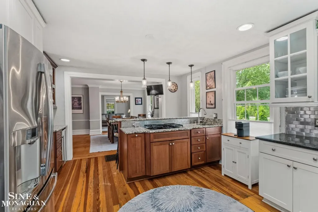 134 Kerby Road Grosse Pointe Farms City MI 48236