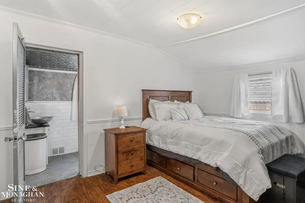 134 Kerby Road Grosse Pointe Farms City MI 48236