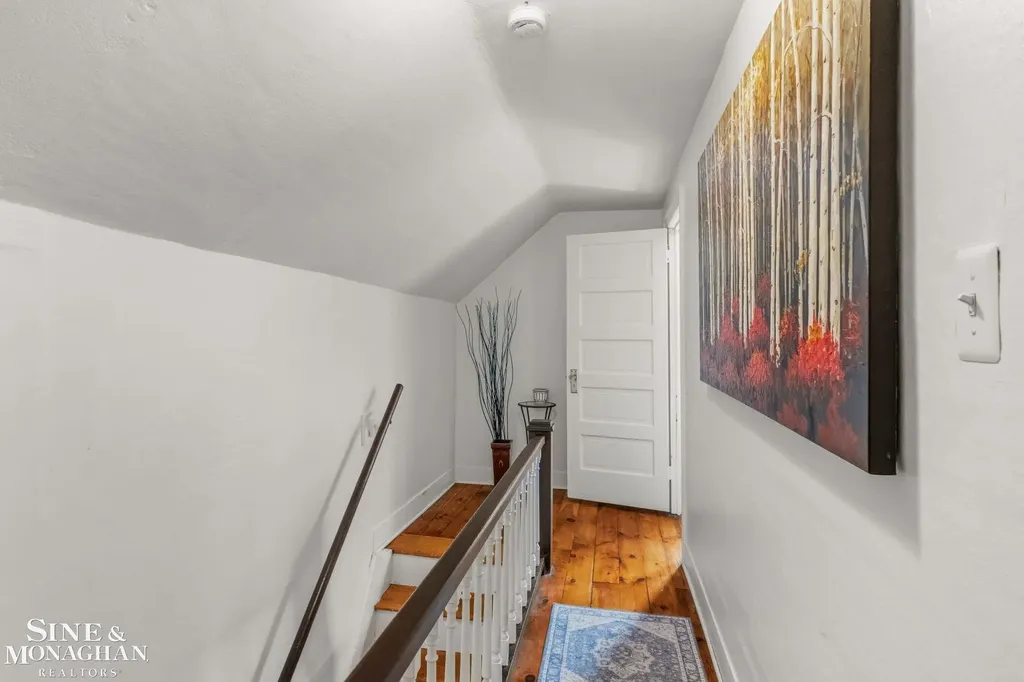 134 Kerby Road Grosse Pointe Farms City MI 48236