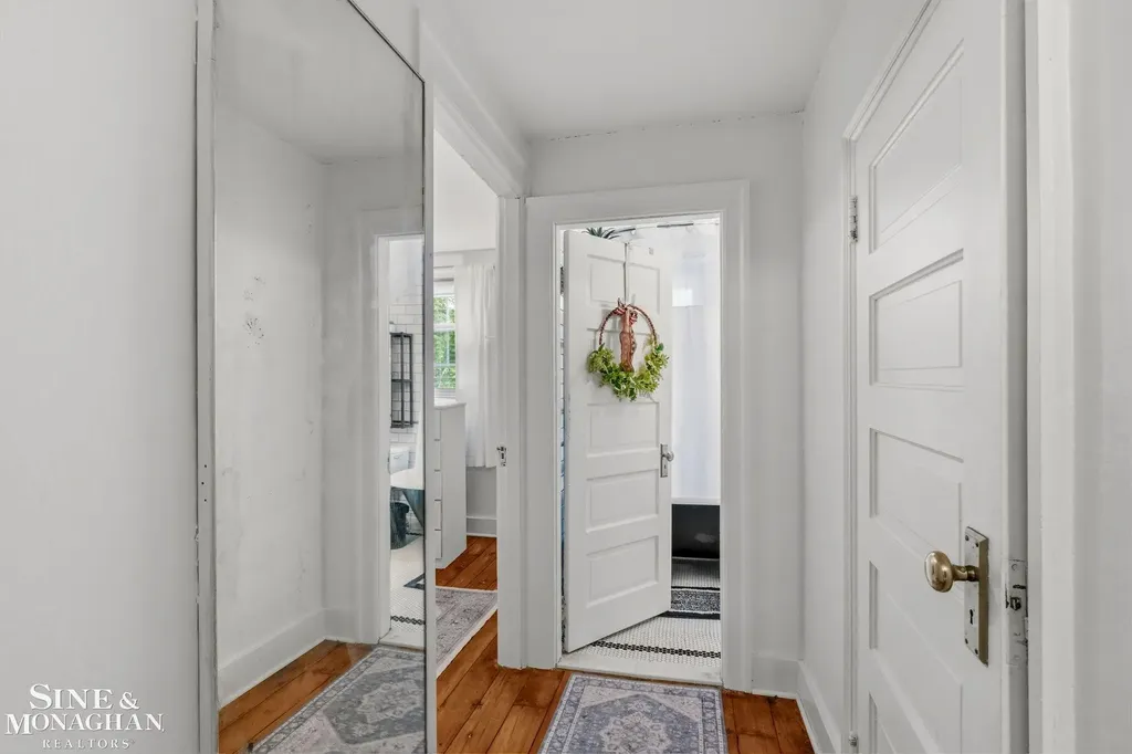 134 Kerby Road Grosse Pointe Farms City MI 48236