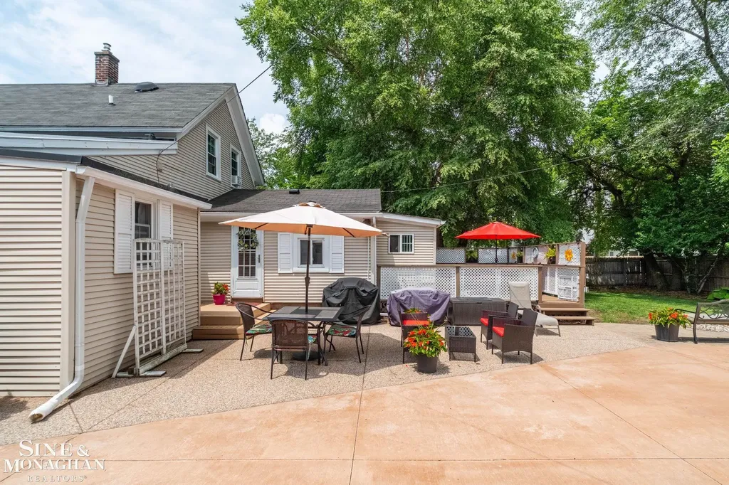 134 Kerby Road Grosse Pointe Farms City MI 48236